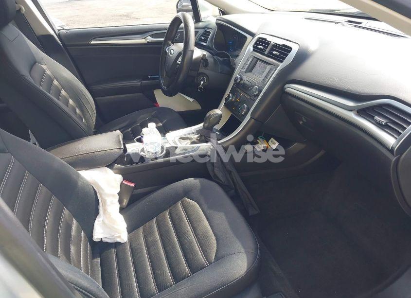 Photo 5 of 2015 Ford Fusion SE (VIN 3FA6P0H72FR310088)