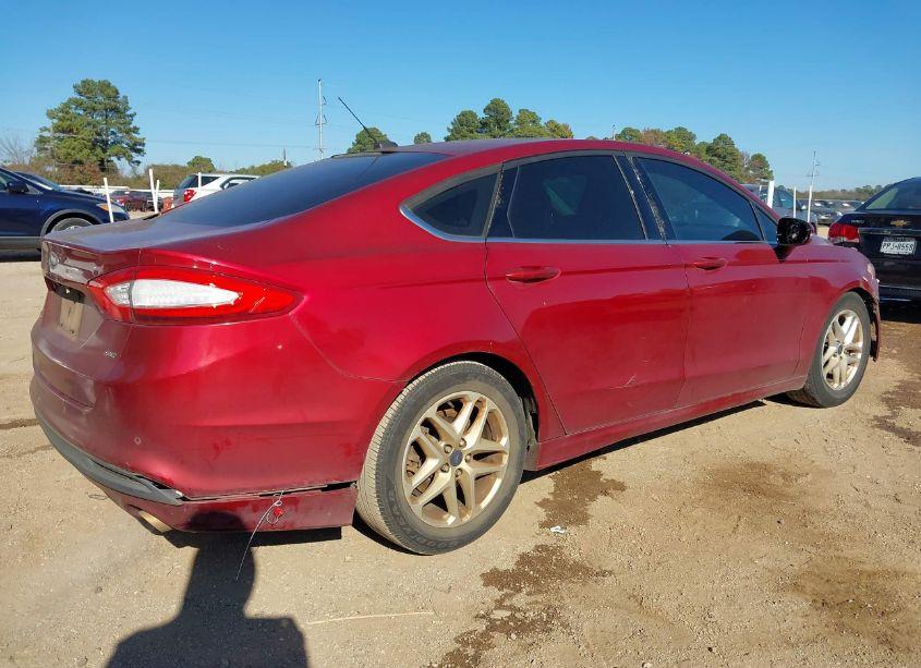 Photo 4 of 2016 Ford Fusion SE (VIN 3FA6P0H72GR164504)