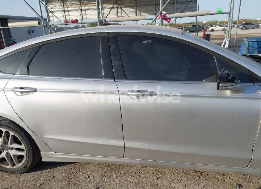 Photo 13 of 2016 Ford Fusion SE (VIN 3FA6P0H72GR175115)