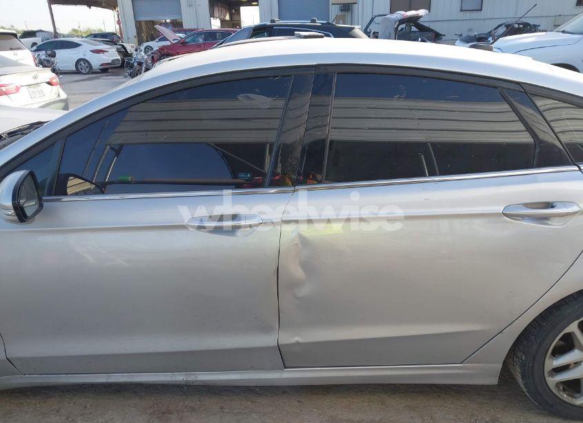 Photo 14 of 2016 Ford Fusion SE (VIN 3FA6P0H72GR175115)