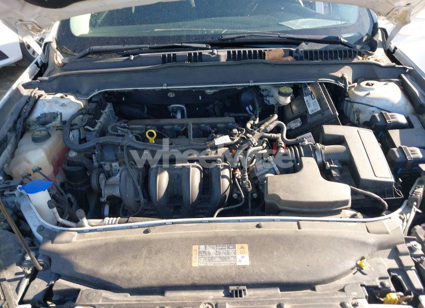 Photo 10 of 2016 Ford Fusion SE (VIN 3FA6P0H72GR184977)