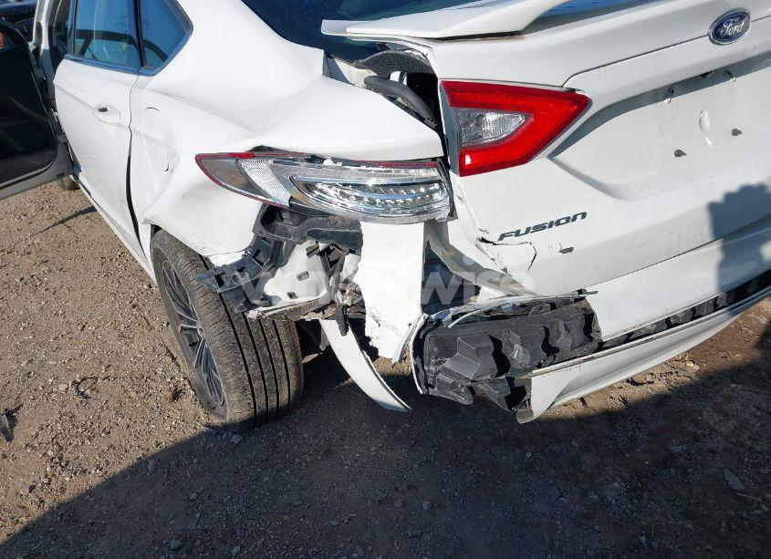 Photo 6 of 2016 Ford Fusion SE (VIN 3FA6P0H72GR184977)