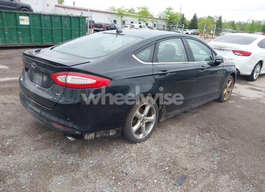 Photo 4 of 2016 Ford Fusion SE (VIN 3FA6P0H72GR192593)