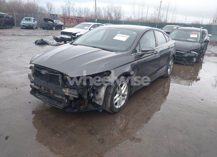 Photo 2 of 2016 Ford Fusion SE (VIN 3FA6P0H72GR210087)