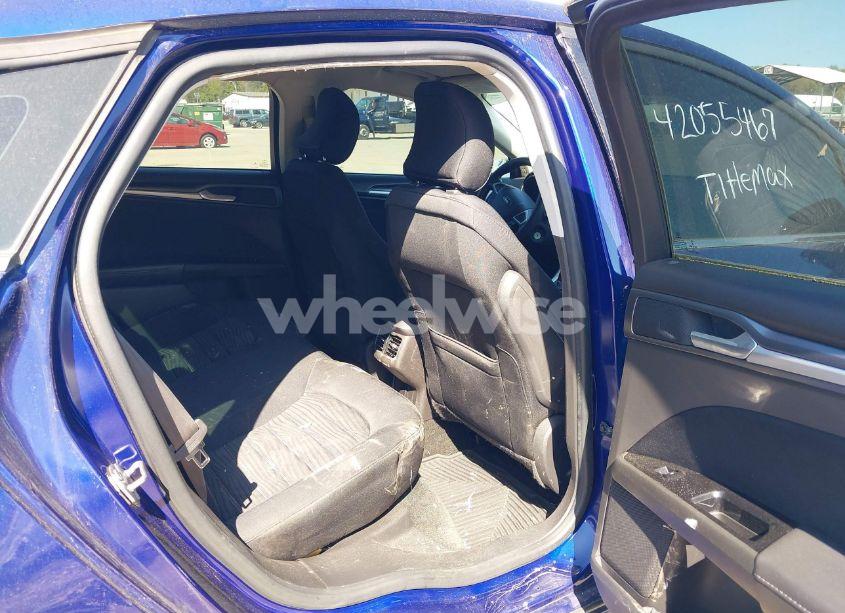 Photo 8 of 2016 Ford Fusion SE (VIN 3FA6P0H72GR218190)