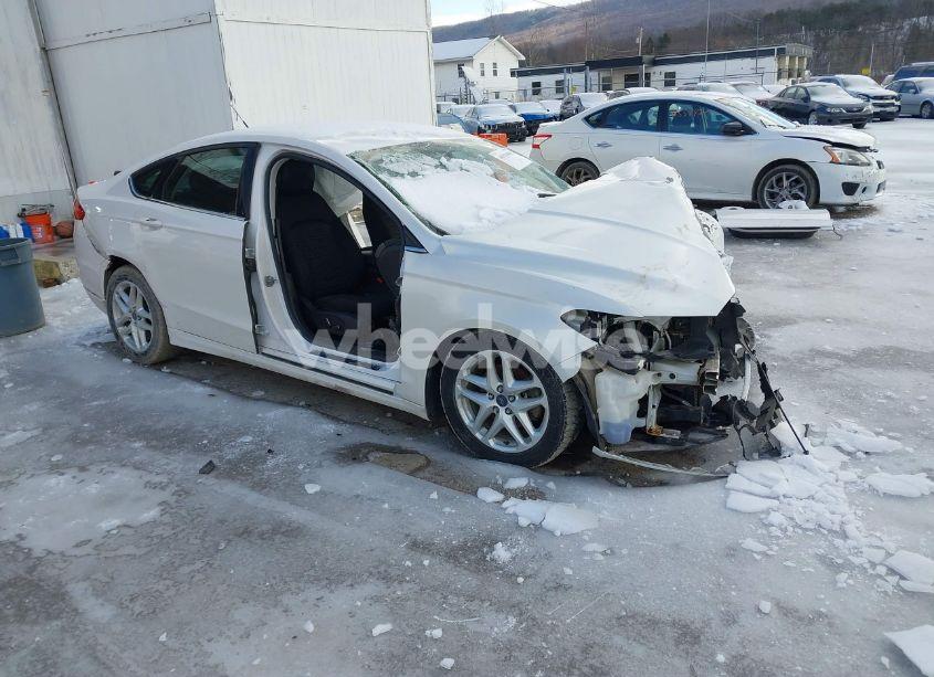 2016 Ford Fusion SE (VIN 3FA6P0H72GR277370) main photo