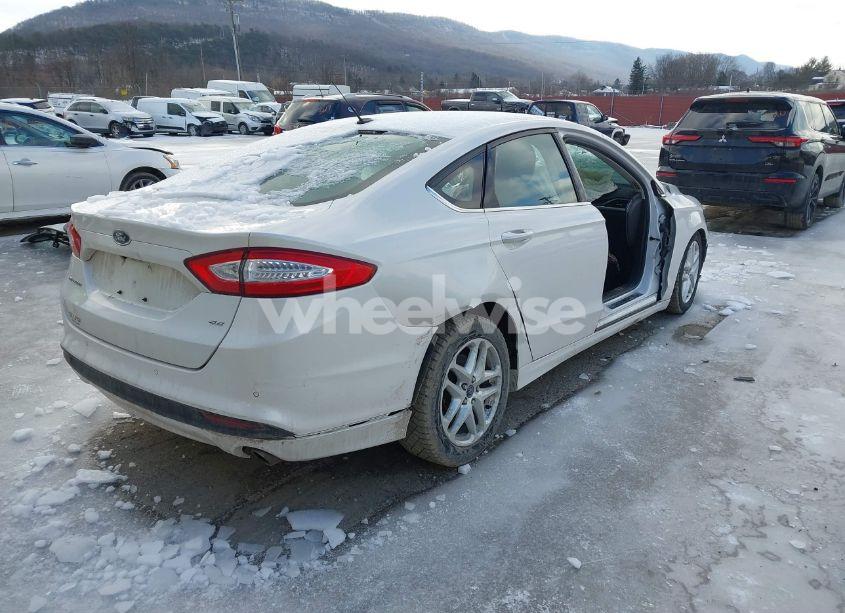 Photo 4 of 2016 Ford Fusion SE (VIN 3FA6P0H72GR277370)