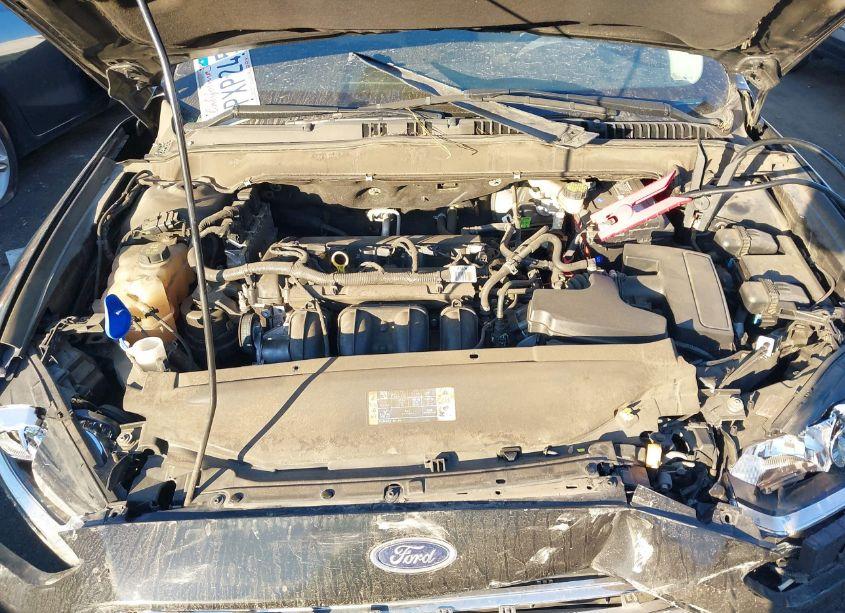 Photo 10 of 2016 Ford Fusion SE (VIN 3FA6P0H72GR281600)