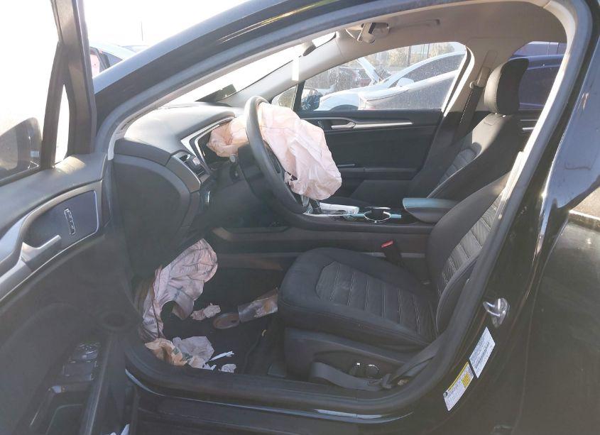 Photo 5 of 2016 Ford Fusion SE (VIN 3FA6P0H72GR281600)