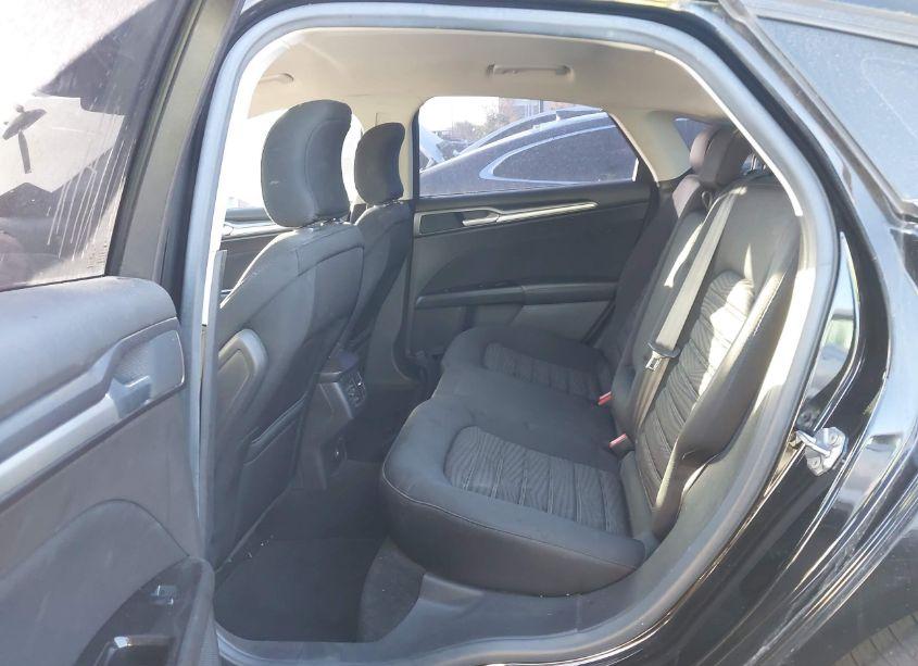 Photo 8 of 2016 Ford Fusion SE (VIN 3FA6P0H72GR281600)