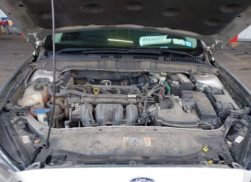 Photo 10 of 2016 Ford Fusion SE (VIN 3FA6P0H72GR294105)