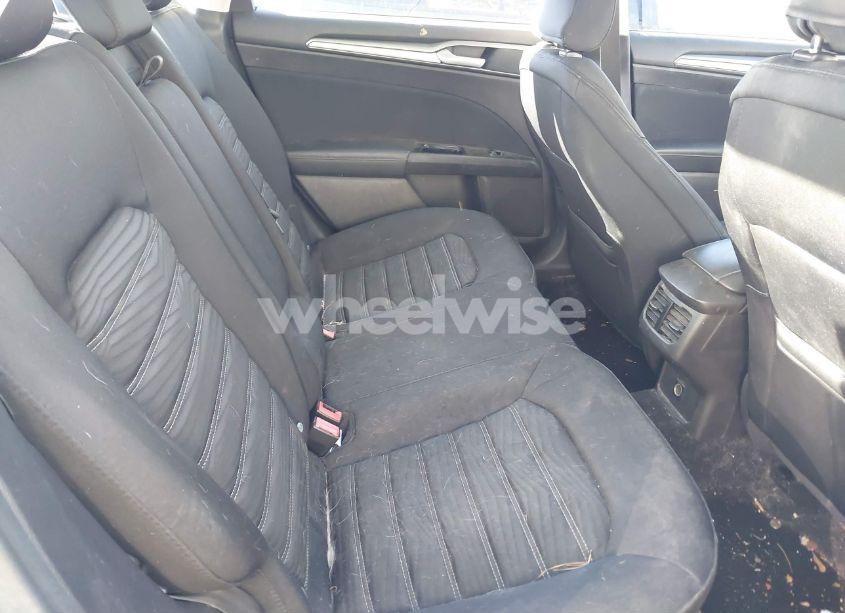 Photo 8 of 2016 Ford Fusion SE (VIN 3FA6P0H72GR344064)