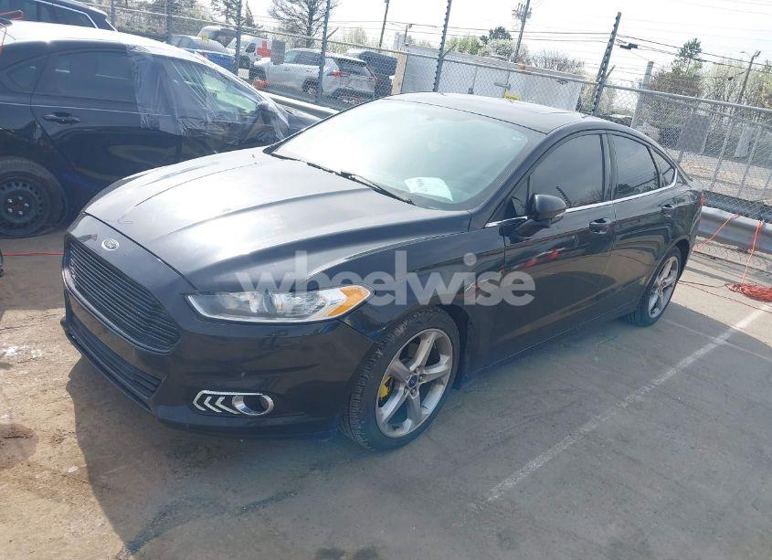 Photo 2 of 2016 Ford Fusion SE (VIN 3FA6P0H72GR393510)