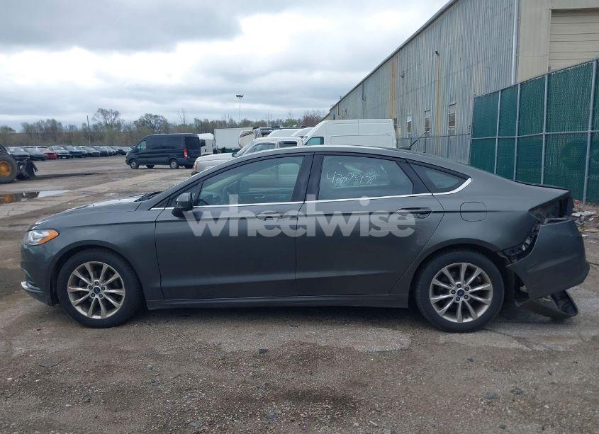 Photo 14 of 2017 Ford Fusion SE (VIN 3FA6P0H72HR111805)