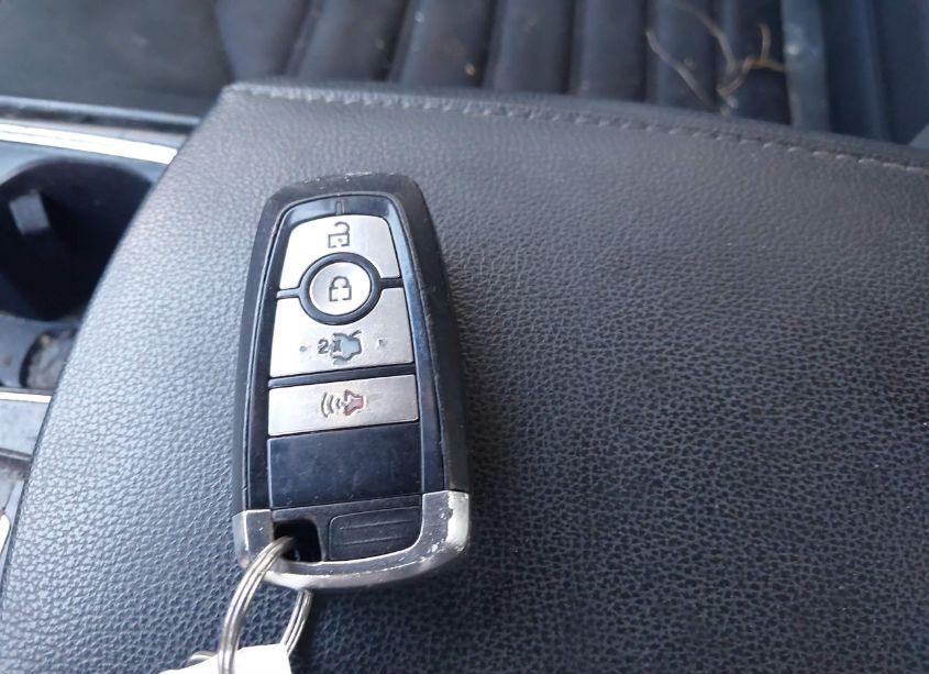 Photo 11 of 2017 Ford Fusion SE (VIN 3FA6P0H72HR118270)