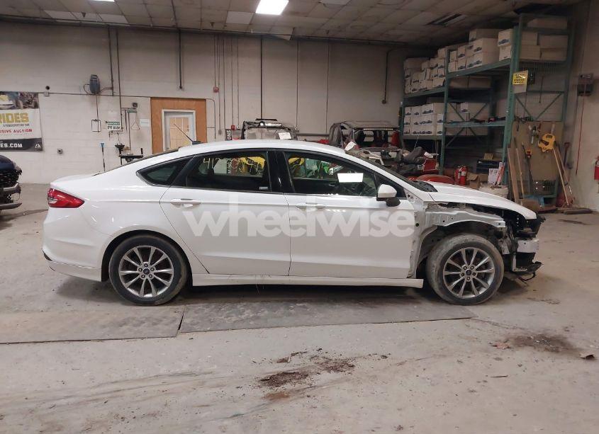 Photo 13 of 2017 Ford Fusion SE (VIN 3FA6P0H72HR125610)