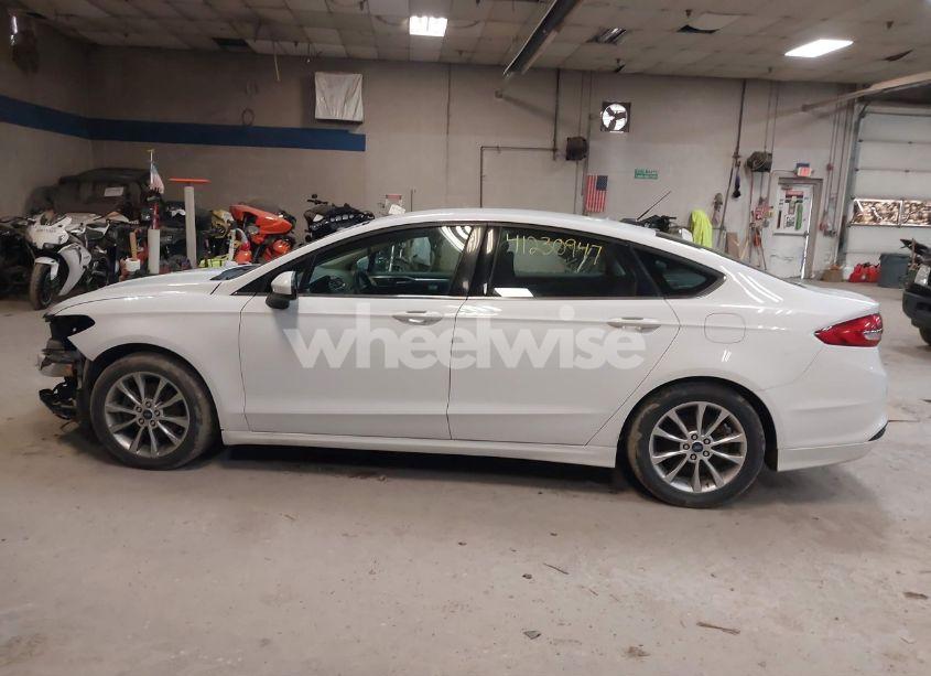 Photo 14 of 2017 Ford Fusion SE (VIN 3FA6P0H72HR125610)