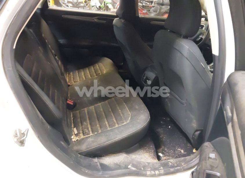 Photo 8 of 2017 Ford Fusion SE (VIN 3FA6P0H72HR125610)