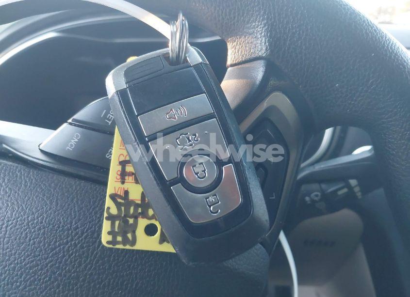 Photo 11 of 2017 Ford Fusion SE (VIN 3FA6P0H72HR144769)