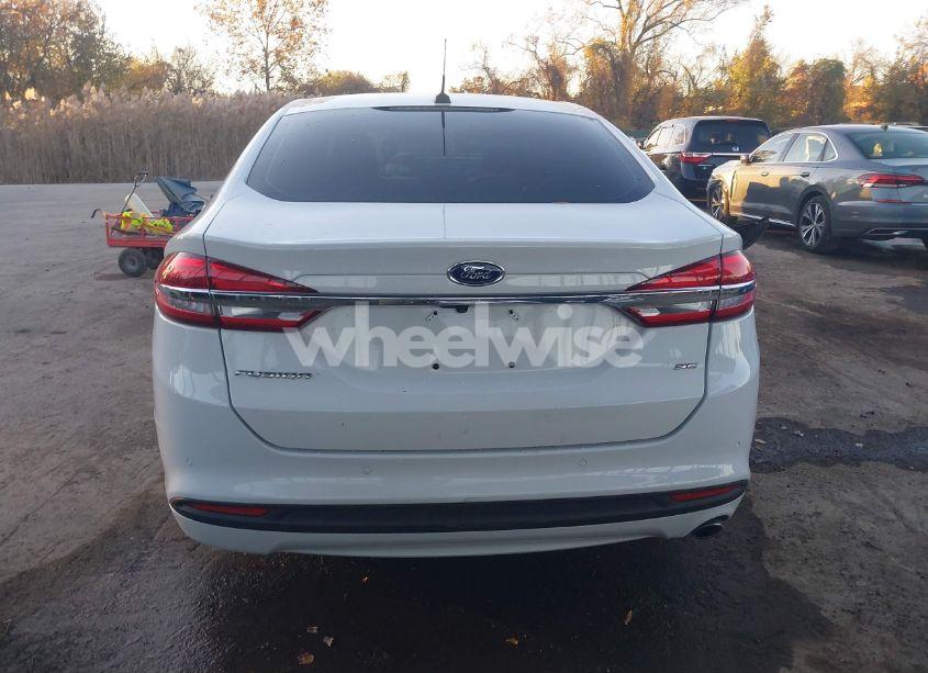 Photo 16 of 2017 Ford Fusion SE (VIN 3FA6P0H72HR144769)