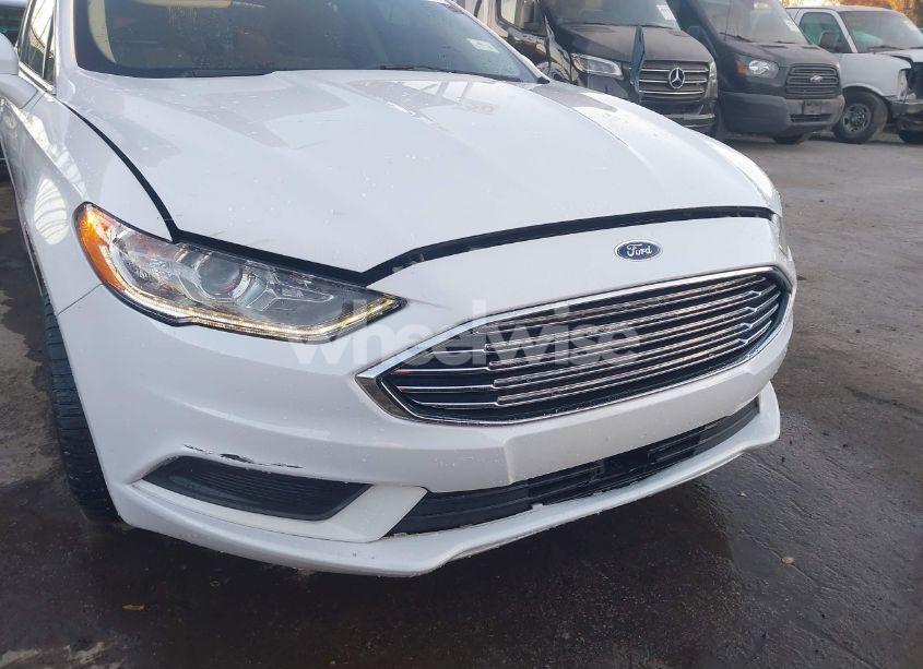 Photo 6 of 2017 Ford Fusion SE (VIN 3FA6P0H72HR144769)