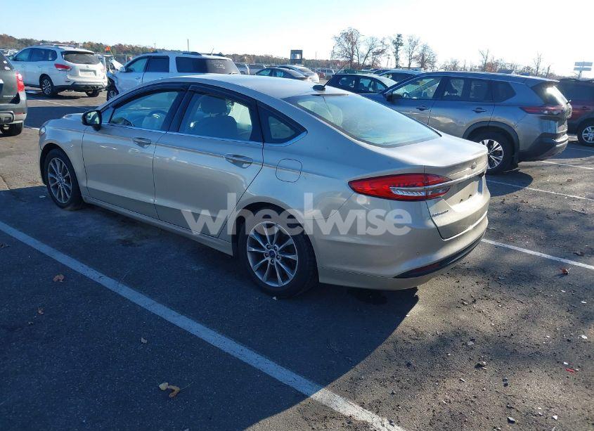Photo 3 of 2017 Ford Fusion SE (VIN 3FA6P0H72HR161149)