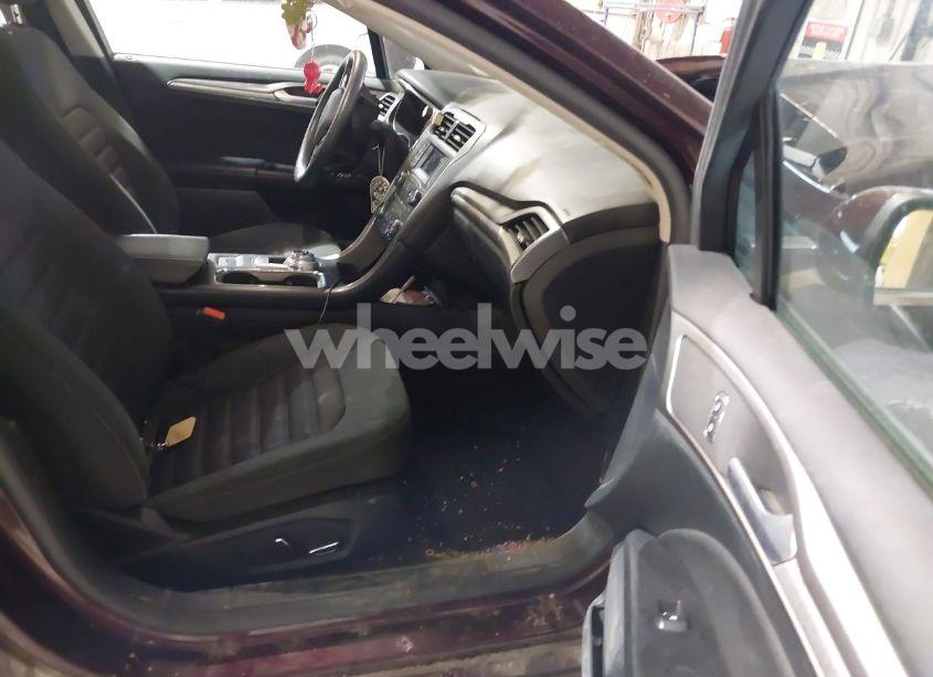 Photo 5 of 2017 Ford Fusion SE (VIN 3FA6P0H72HR187170)