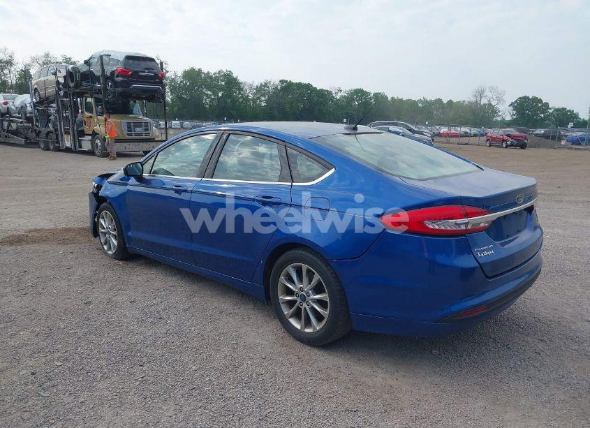 Photo 3 of 2017 Ford Fusion SE (VIN 3FA6P0H72HR235539)