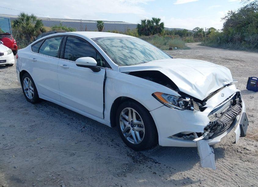 2017 Ford Fusion SE (VIN 3FA6P0H72HR235637) main photo