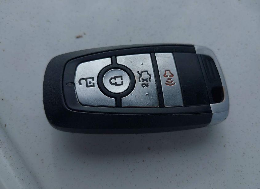 Photo 11 of 2017 Ford Fusion SE (VIN 3FA6P0H72HR235637)