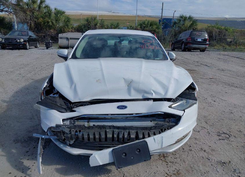 Photo 12 of 2017 Ford Fusion SE (VIN 3FA6P0H72HR235637)