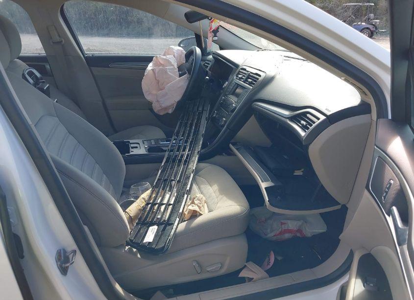 Photo 5 of 2017 Ford Fusion SE (VIN 3FA6P0H72HR235637)