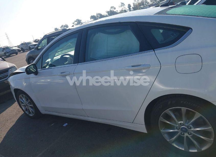 Photo 14 of 2017 Ford Fusion SE (VIN 3FA6P0H72HR370522)