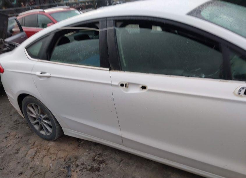 Photo 13 of 2017 Ford Fusion SE (VIN 3FA6P0H72HR416091)