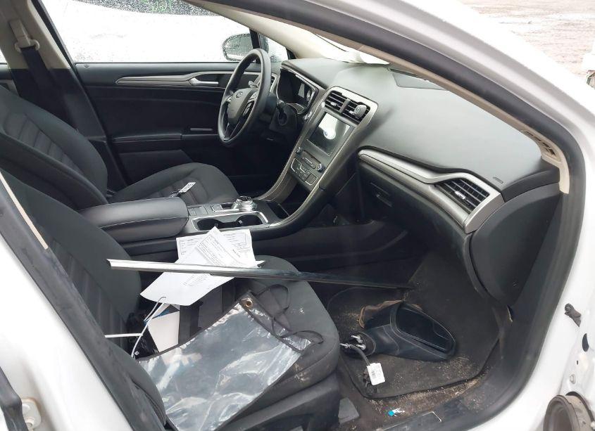 Photo 5 of 2017 Ford Fusion SE (VIN 3FA6P0H72HR416091)