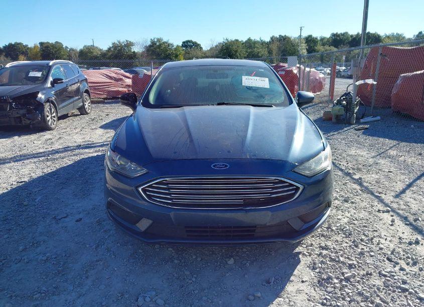 Photo 12 of 2018 Ford Fusion SE (VIN 3FA6P0H72JR104276)