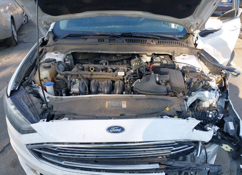 Photo 10 of 2018 Ford Fusion SE (VIN 3FA6P0H72JR206094)