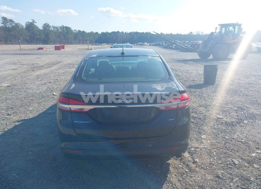 Photo 16 of 2018 Ford Fusion SE (VIN 3FA6P0H72JR278333)