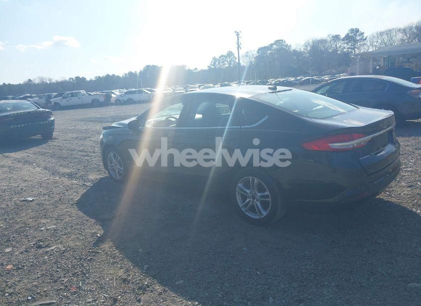 Photo 3 of 2018 Ford Fusion SE (VIN 3FA6P0H72JR278333)