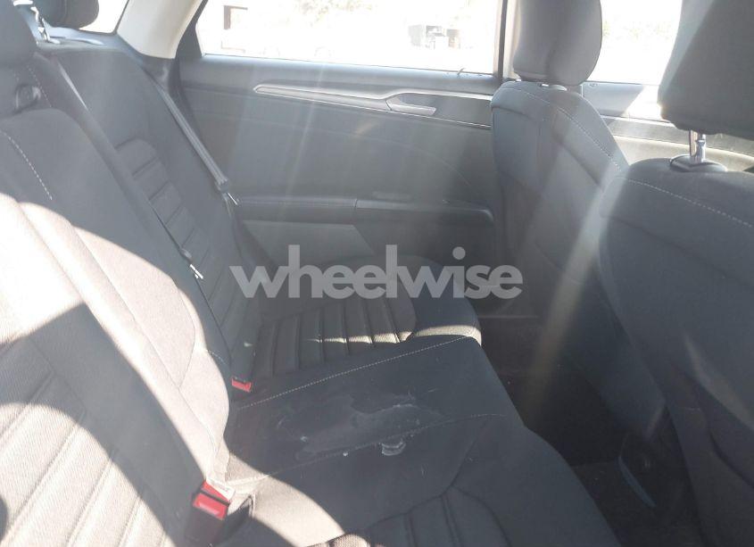 Photo 8 of 2018 Ford Fusion SE (VIN 3FA6P0H72JR278333)