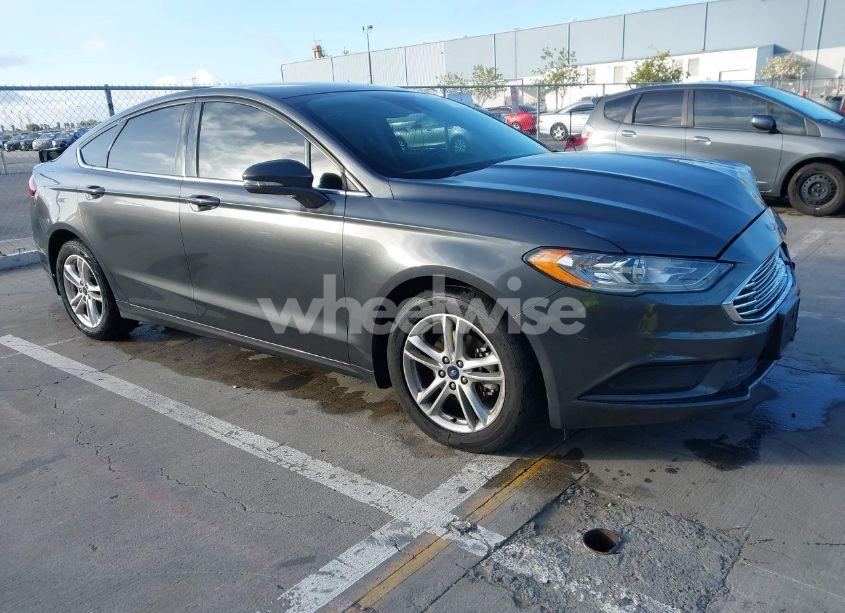2018 Ford Fusion SE (VIN 3FA6P0H72JR285847) main photo