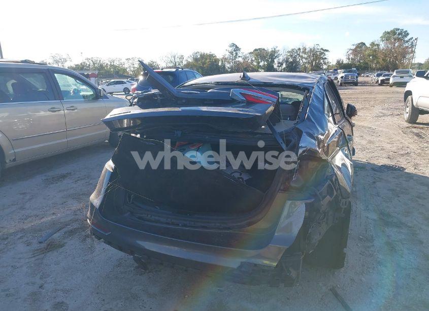 Photo 6 of 2019 Ford Fusion SE (VIN 3FA6P0H72KR136520)