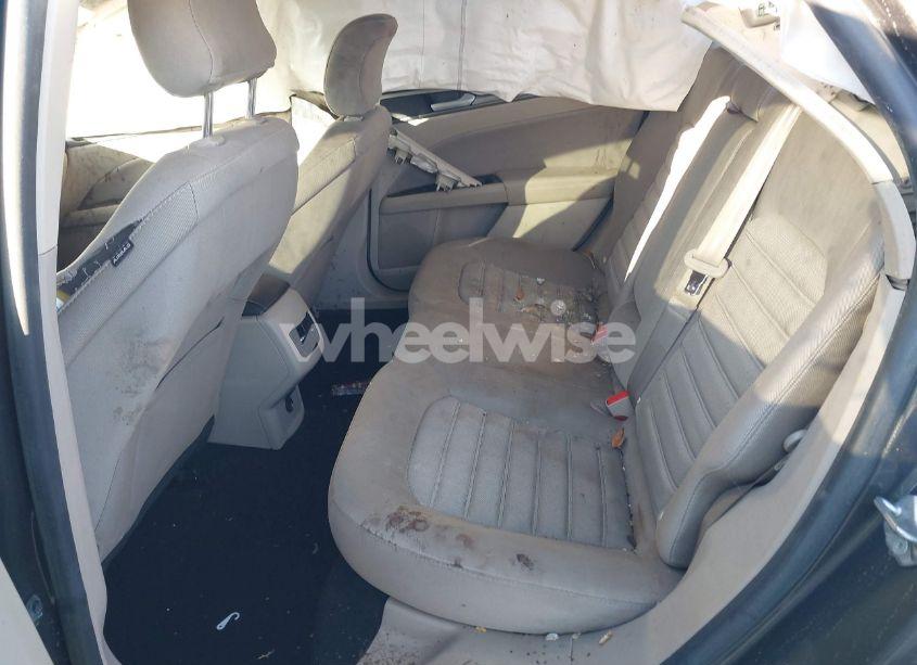 Photo 8 of 2019 Ford Fusion SE (VIN 3FA6P0H72KR136520)