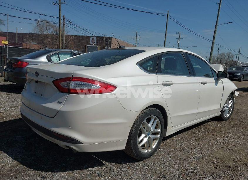 Photo 4 of 2013 Ford Fusion SE (VIN 3FA6P0H73DR132558)