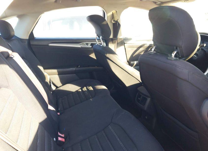 Photo 8 of 2013 Ford Fusion SE (VIN 3FA6P0H73DR133161)