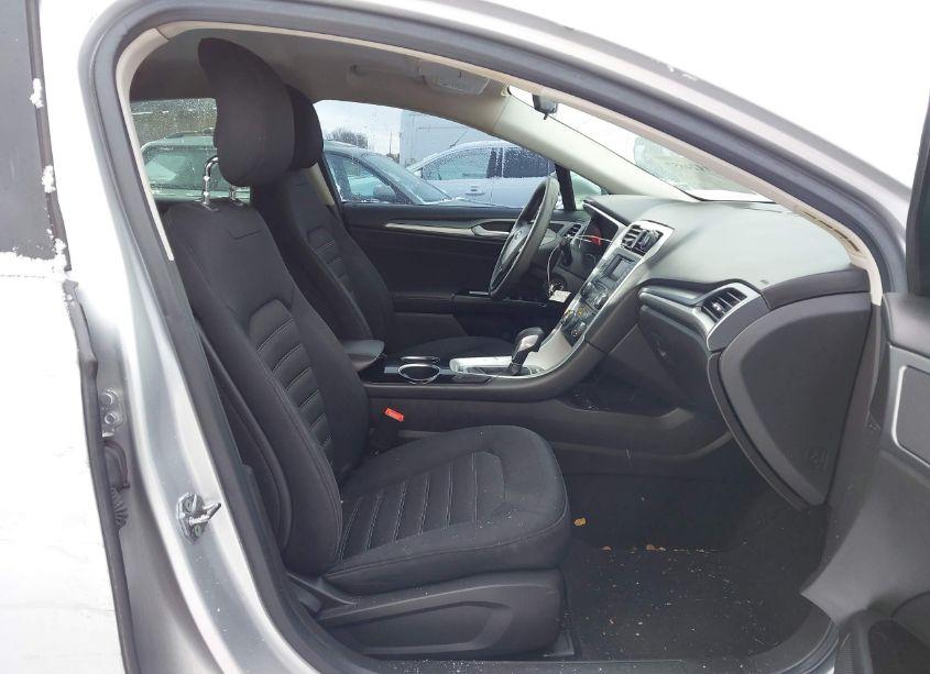 Photo 5 of 2013 Ford Fusion SE (VIN 3FA6P0H73DR135363)