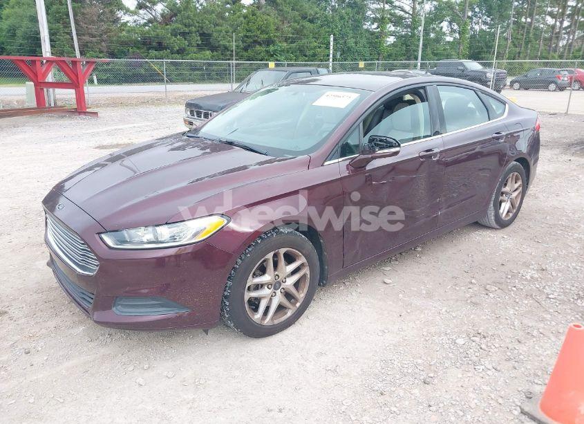 Photo 2 of 2013 Ford Fusion SE (VIN 3FA6P0H73DR137968)