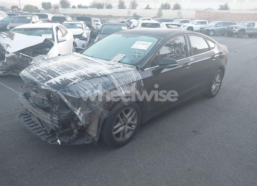 Photo 2 of 2013 Ford Fusion SE (VIN 3FA6P0H73DR141521)