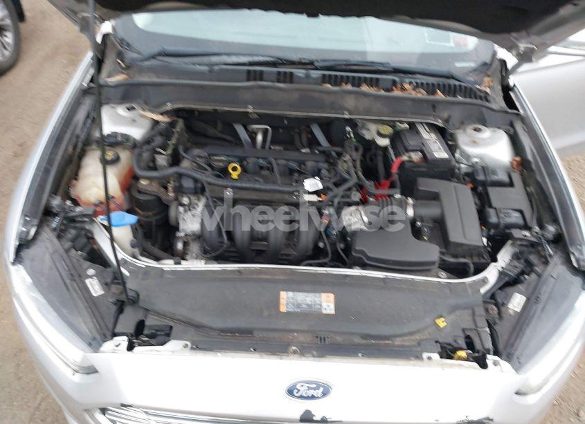 Photo 10 of 2013 Ford Fusion SE (VIN 3FA6P0H73DR197619)