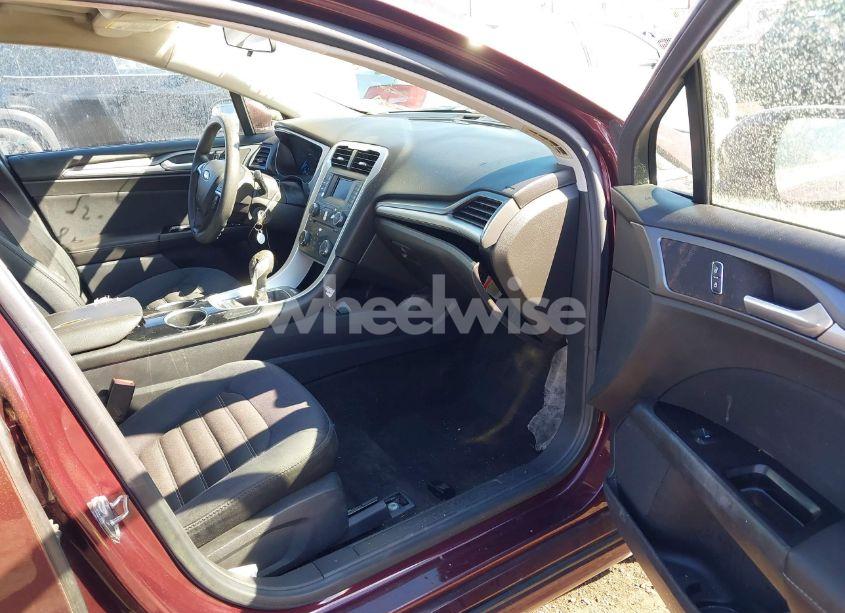 Photo 5 of 2013 Ford Fusion SE (VIN 3FA6P0H73DR220123)